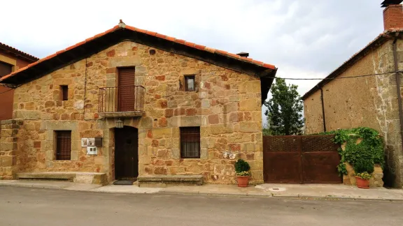 MEMORIA RURAL Y SOSIEGO EN EL CORAZÓN DE LA SIERRA