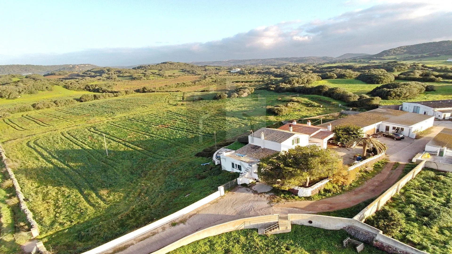 GRAN FINCA R&Uacute;STICA CON ALMA MENORQUINA