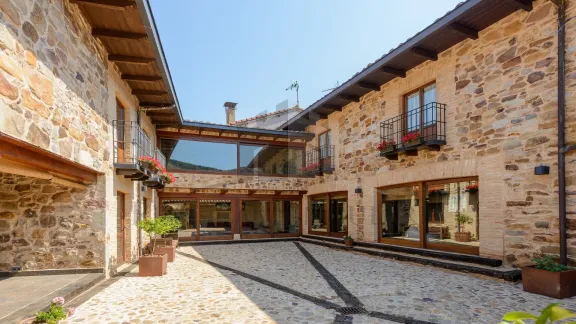 UNA RESIDENCIA CON ALMA EN LA MONTA&Ntilde;A LEONESA
