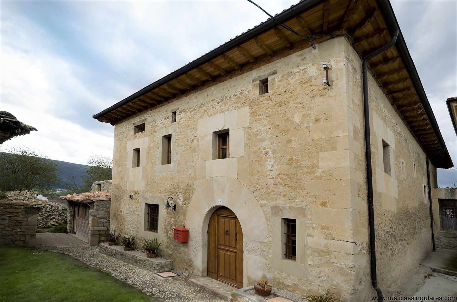  UNA CASA CON CARÁCTER