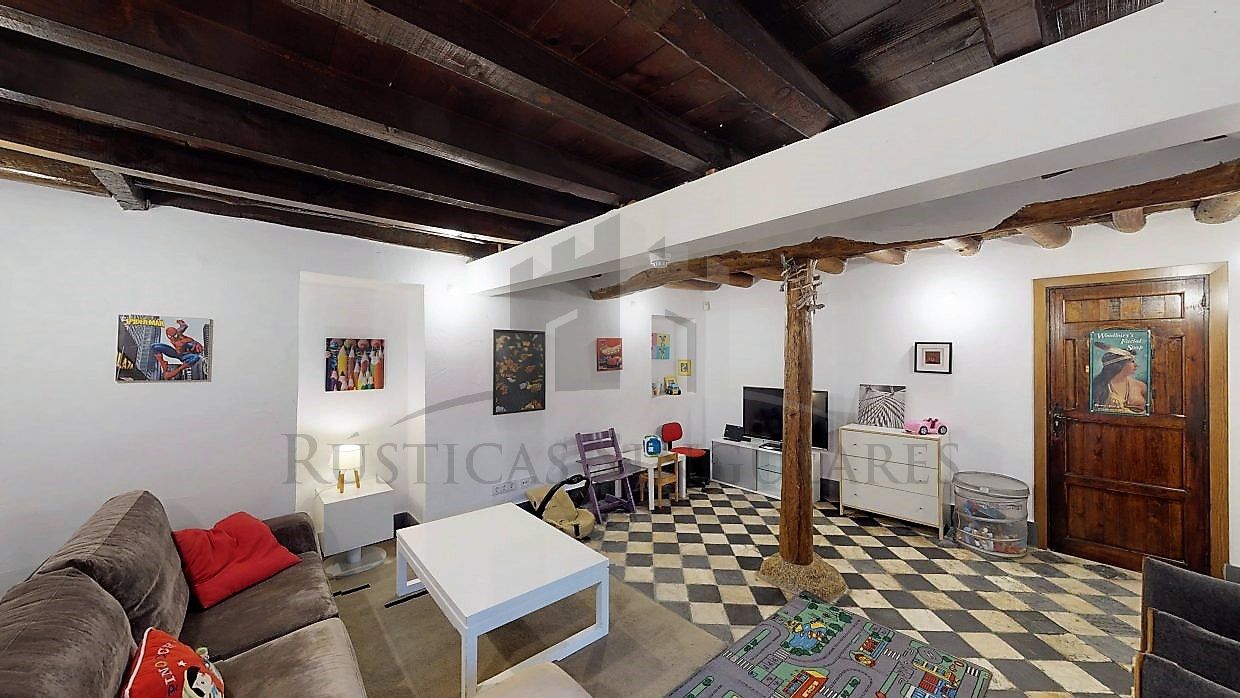 ELEGANTE CASA-PALACIO DE ESTILO TOSCANO | Rústicas Singulares